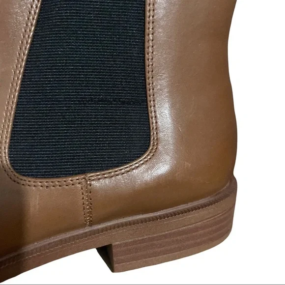 Clarks Women’s Brown Leather Chelsea Low Heeled Slide On Boots Booties Size 10 - Picture 7 of 8